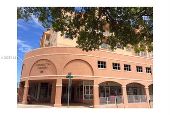 For sale in PRESIDENTIAL CORNERS COND