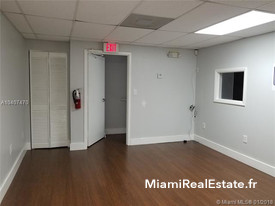 PARKVIEW COMMERCIAL CENTE