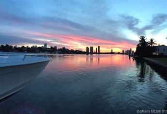 For sale in HIBISCUS ISLAND