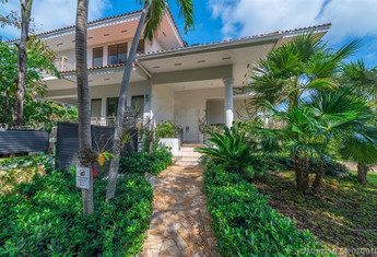 For sale in TROPICAL ISLE HOMES SUB