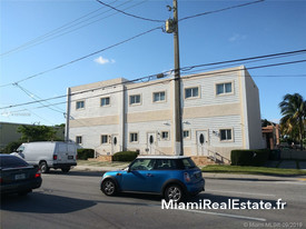 LAWRENCE ESTATE LAND CO