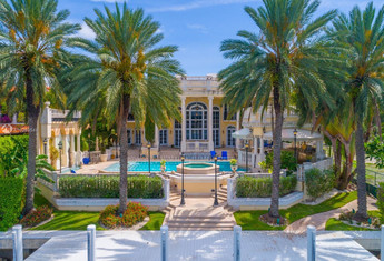 For sale in PALM ISLAND