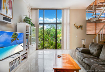 For sale in GDNS OF KEY BISC - ALHAMB