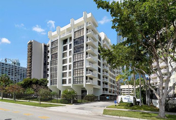 For sale in BRICKELL SHORES CONDO